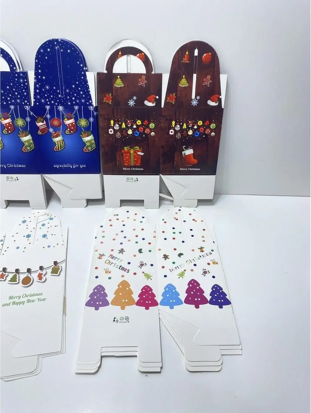 24pc Christmas Treat Boxes Cupcake Holders Foldable Cardboard Cute Holiday Set